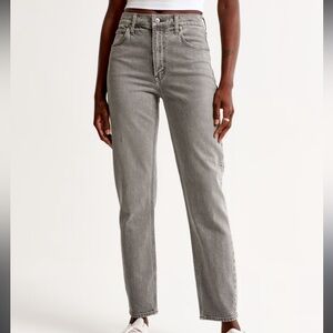 Abercrombie & Fitch The Mom High Rise Jean